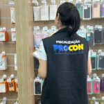 Procon Tocantins notifica mais de 390 empresas por ausência de preço nos produtos durante a operação “De olho no preço”