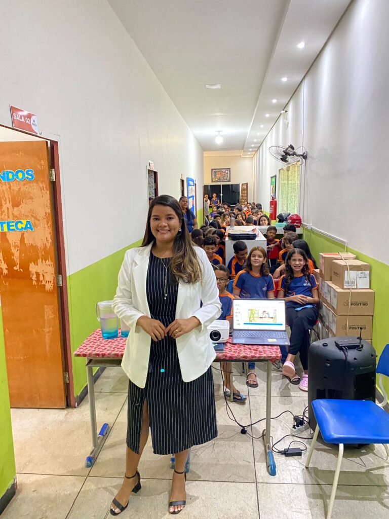 Advogada Bruna Brito realiza palestra sobre combate ao Bullying no Centro Educacional Ebenézer de Lagoa da Confusão