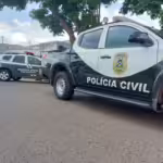Homem é assassinado e polícia suspeita que marcas no corpo sejam de golpes de machado