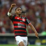 Flamengo afasta crise com vitória de 2 a 0 contra Timão no Brasileiro