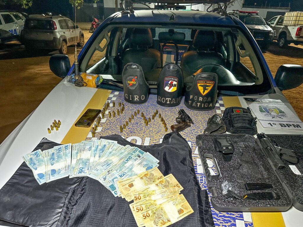 Polícia Militar prende quatro homens por extorsão e ameaça com arma de fogo em Palmas