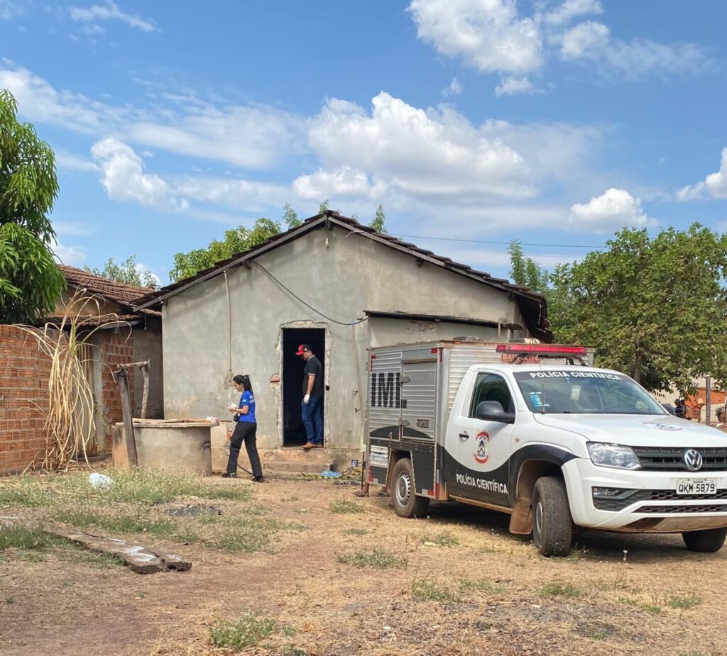 Corpo de homem é encontrado em residência no centro de Formoso do Araguaia; polícia investiga o caso