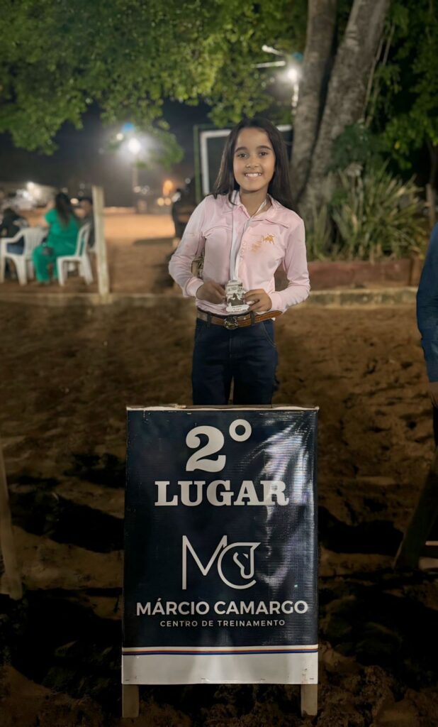 Jovem atleta formosense Maria Fernanda Valadares brilha em competição de Três Tambores em Gurupi e conquista o segundo lugar na competição