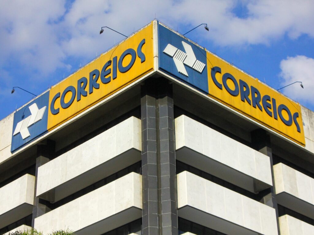 Correios abrem inscrições para concurso com 3.511 vagas e salários de até R$ 10,3 mil