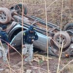 PRF apreende 418 kg de maconha em camionete roubada que capotou entre Lagoa da Confusão e Dueré.