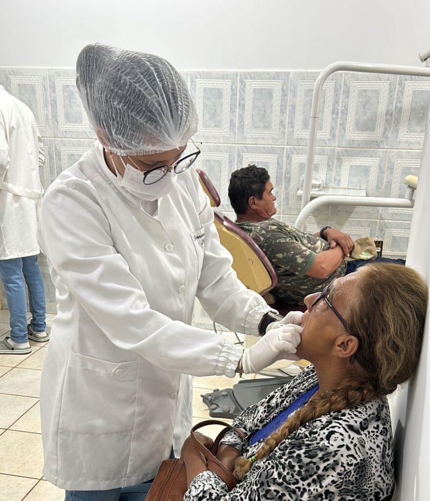 Secretaria de Saúde de Lagoa da Confusão beneficia 75 pacientes com próteses dentárias pelo programa Brasil Sorridente