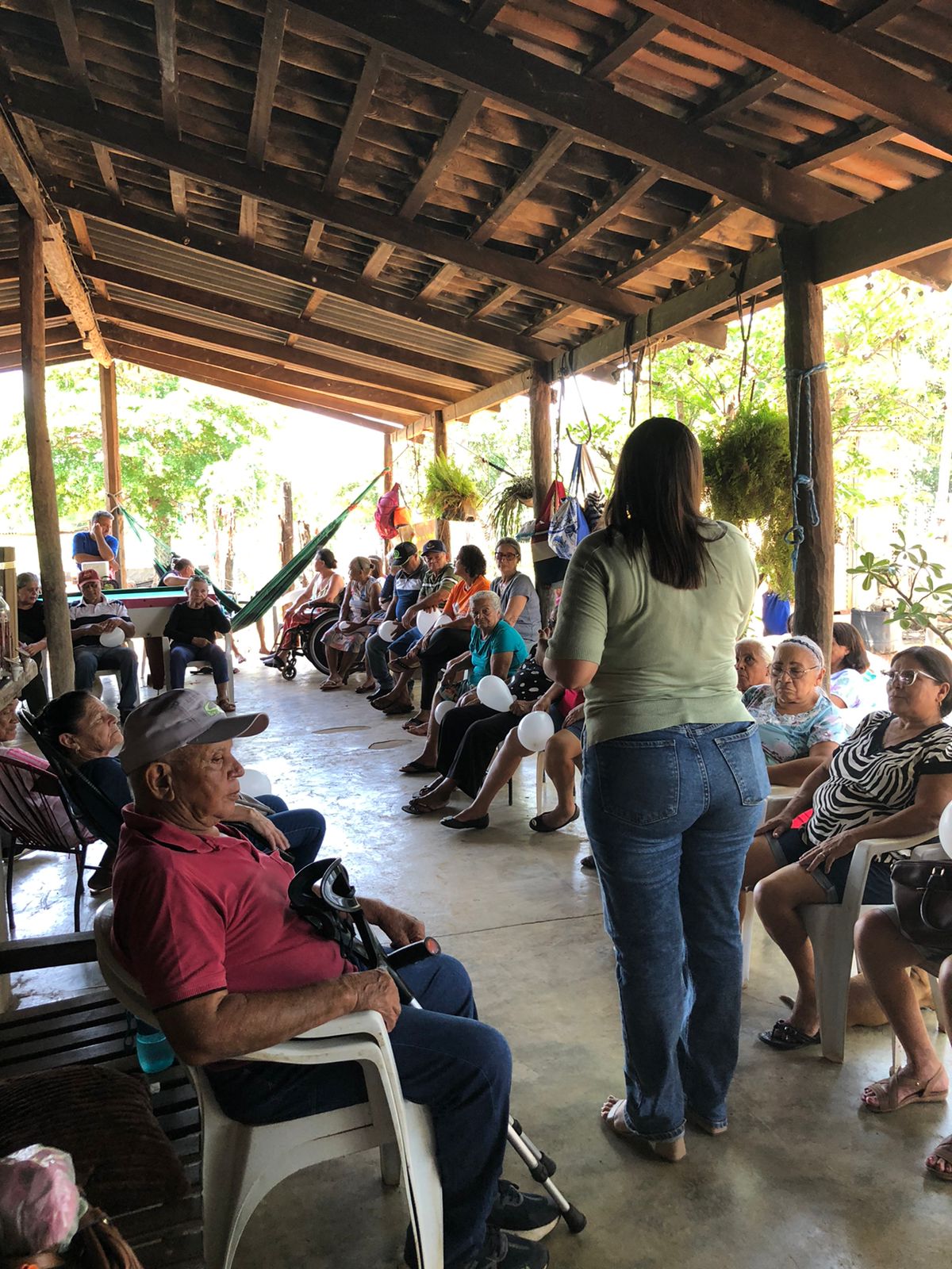 Secretaria de Saúde de Lagoa da Confusão realiza palestra sobre dengue para o grupo da Melhor Idade