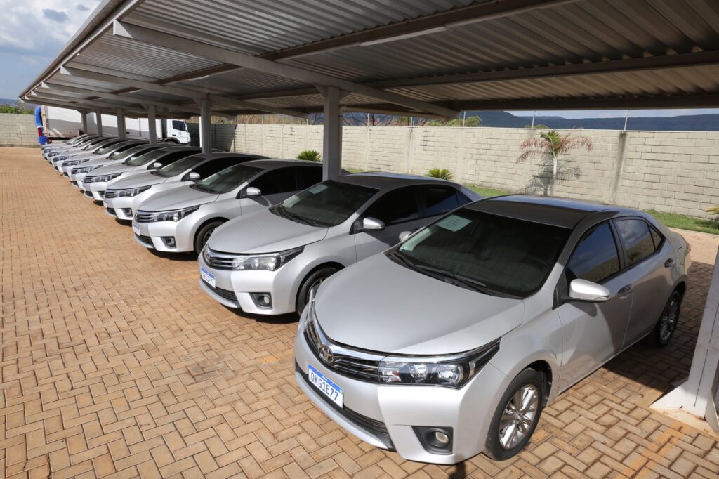 Tribunal de Justiça do Tocantins realiza leilão de 11 veículos Toyota Corolla