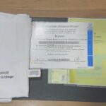 Polícia Civil cumpre mandado de homem que é acusado de falsificar documentos públicos, usar documentos falsos, falsidade ideológica e atuar ilegalmente como enfermeiro