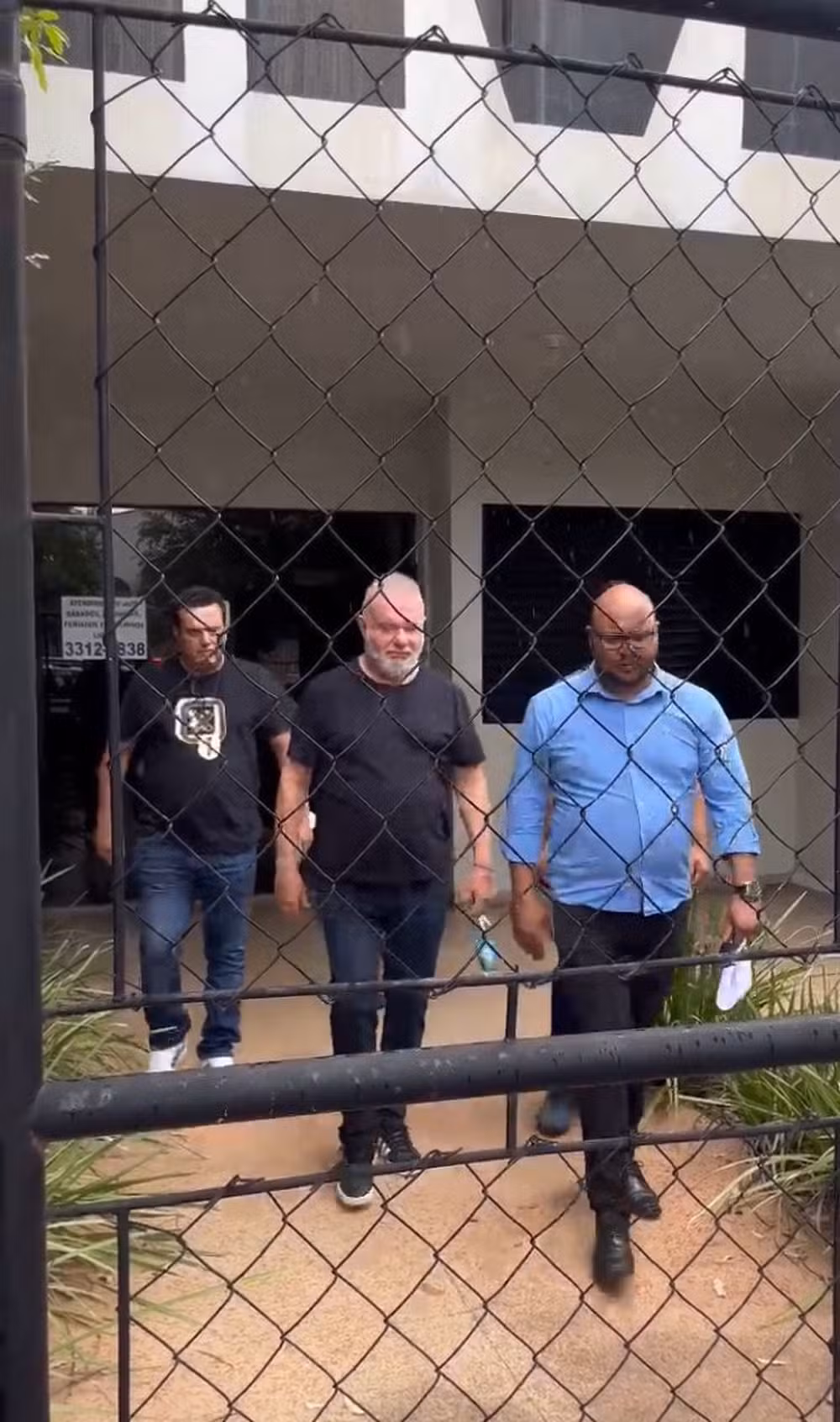 Ex-governador Mauro Carlesse é preso sob suspeita de plano de fuga internacional Ex-governador Mauro Carlesse é preso sob suspeita de plano de fuga internacional