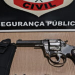 Polícia Civil prende homem por porte ilegal de arma de fogo em Pium
