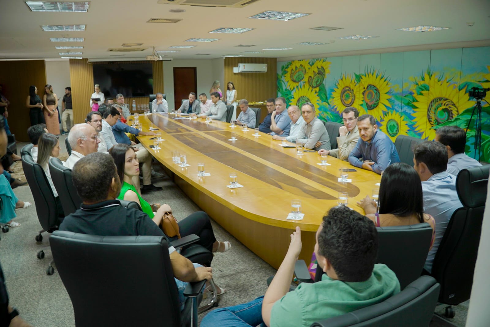 Em café da manhã com médicos, deputado Dr. Danilo Alencar discute melhorias na área da saúde
