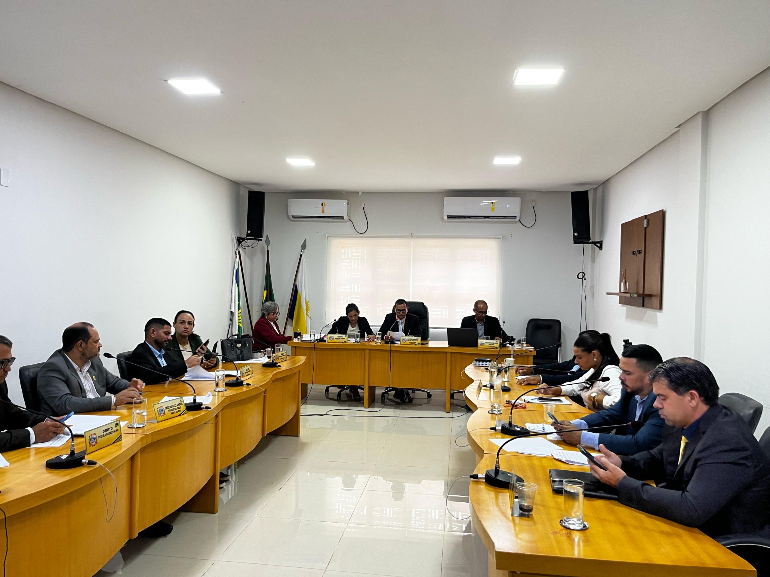 Câmara Municipal de Lagoa da Confusão realiza quinta sessão ordinária do ano com aprovação de importantes indicações
