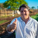 Projeto de hortas comunitárias idealizado por Eduardo Fortes entrega mais de 2,5 toneladas de verduras por semana no Tocantins