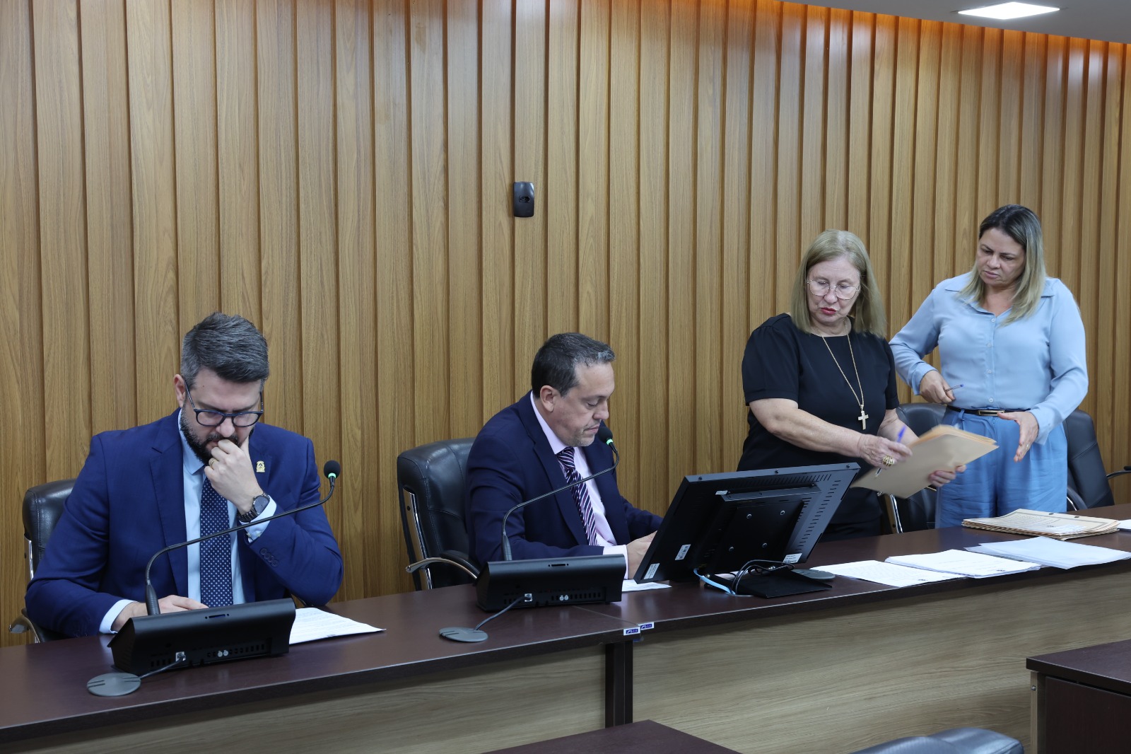 Votação recorde e pautas polêmicas: Comissão de Saúde da Aleto avança sob liderança de Dr. Danilo Alencar Votação recorde e pautas polêmicas: Comissão de Saúde da Aleto avança sob liderança de Dr. Danilo Alencar