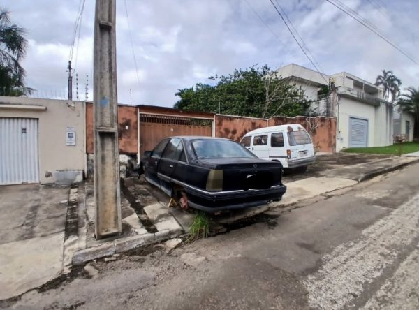 Prefeitura de Gurupi inicia ação para retirada de veículos abandonados em calçadas a partir desta quarta-feira (7)