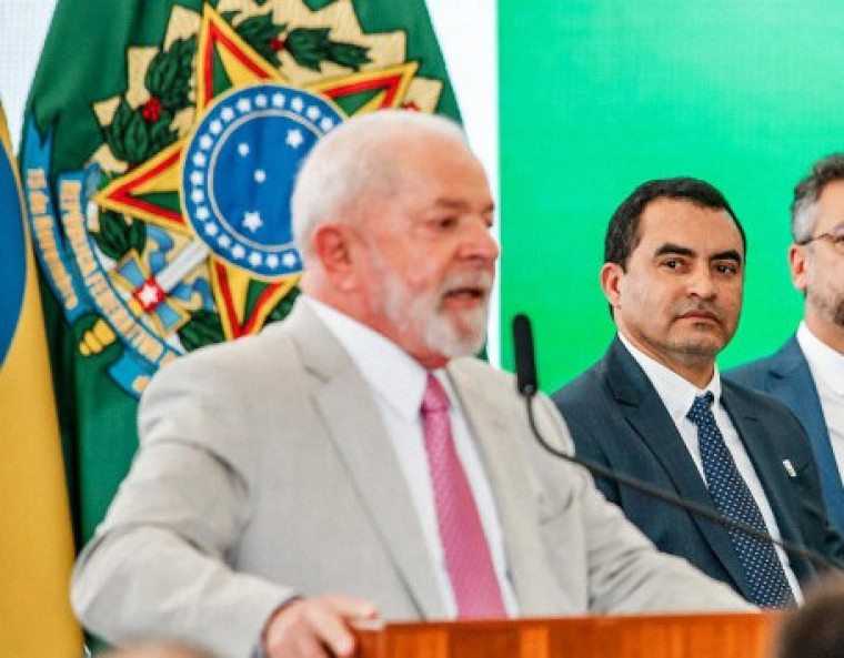 Governador Wanderlei Barbosa e presidente Lula participam de cerimônia de regularização fundiária em Araguatins nesta sexta-feira (27)