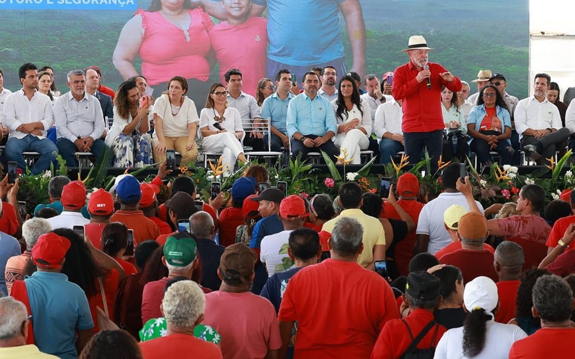 Amélio Cayres participa de evento com Lula em Araguatins e celebra avanço na regularização fundiária no Tocantins