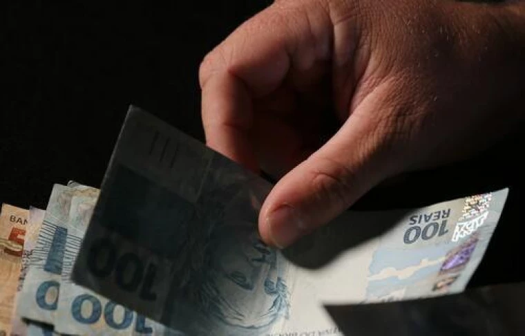 Prefeituras enfrentam pior crise fiscal da história, aponta CNM; 56% dos municípios do Tocantins estão no vermelho