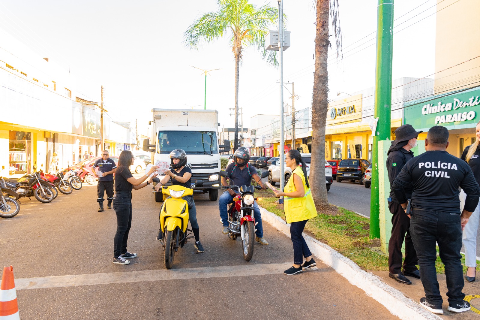 Prefeitura de Paraíso realiza blitz educativa em campanha de prevenção às drogas