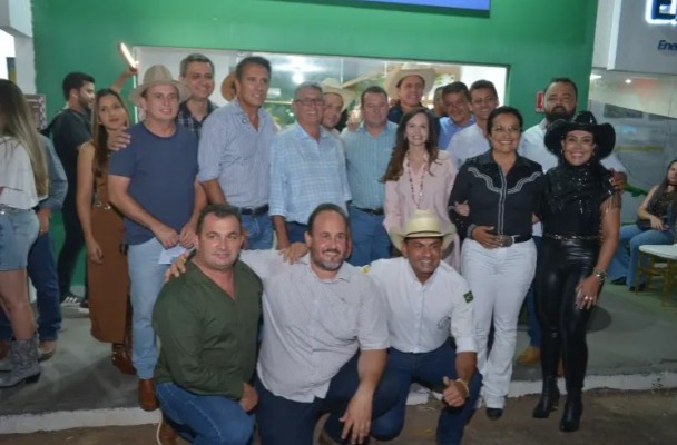 Prefeito de Lagoa da Confusão participa de reunião estratégica para o desenvolvimento do Vale do Araguaia