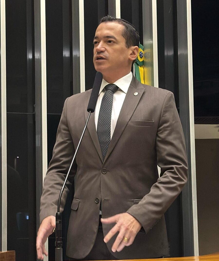 Deputado Alexandre Guimarães manifesta preocupação com correção do 43º Exame da OAB