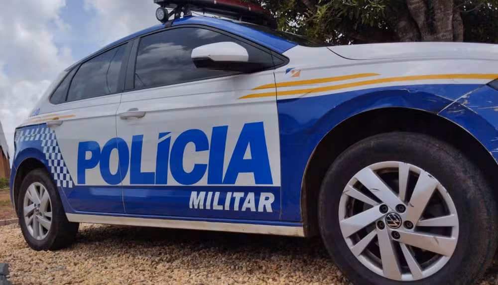 Jovem morre após perder controle da moto e colidir com árvore em Palmas