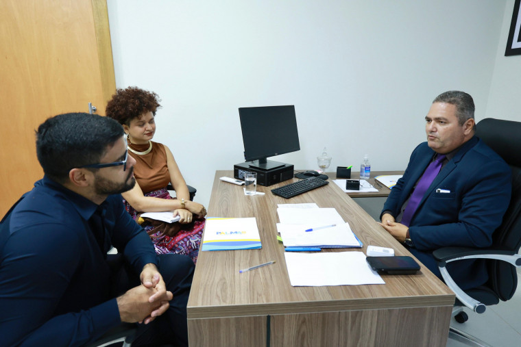 Novo secretário-chefe do Gabinete do Prefeito de Palmas promove reunião de alinhamento com secretários municipais