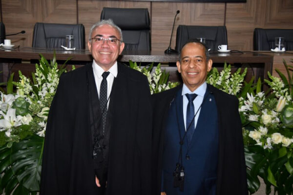 TRE-TO empossa novos membros e define mesa diretora para o biênio 2025/2027 com foco na integridade e transparência eleitoral