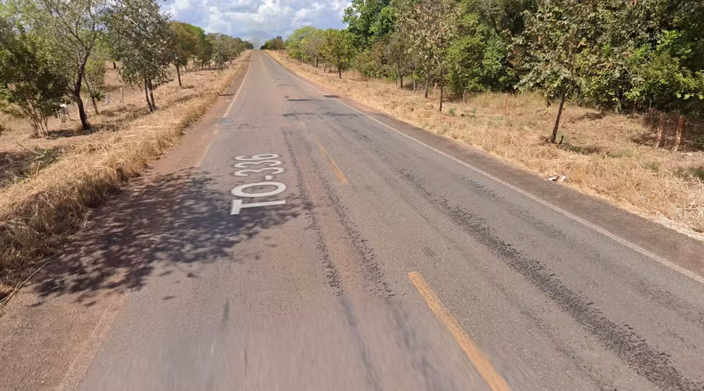 Mulher morre após ser atropelada por caminhão na TO-336 entre Colméia e Pequizeiro