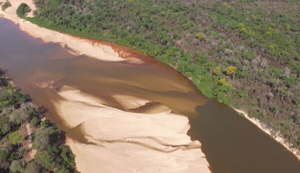 Vazão do rio Tocantins cai 35% em cinco décadas e acende alerta sobre crise hídrica no Cerrado