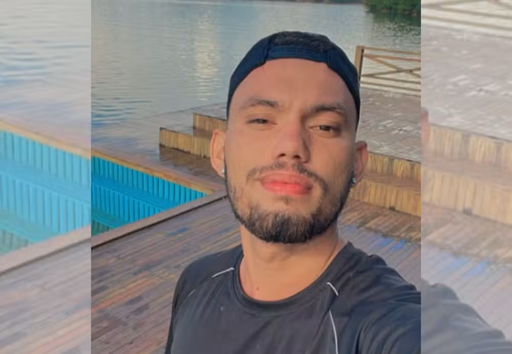 Estudante de Jornalismo da UFT morre após acidente entre moto e carro com reboque em Palmas