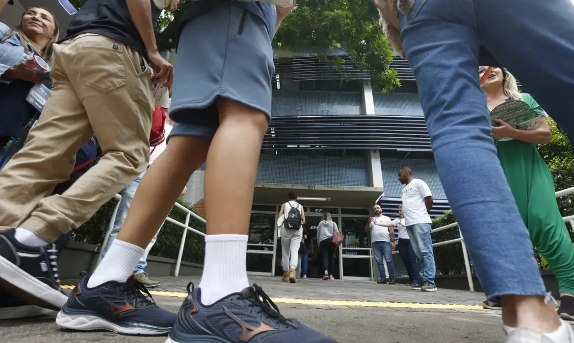 Nova lei aumenta penas para crimes cometidos em instituições de ensino e contra pessoas vulneráveis