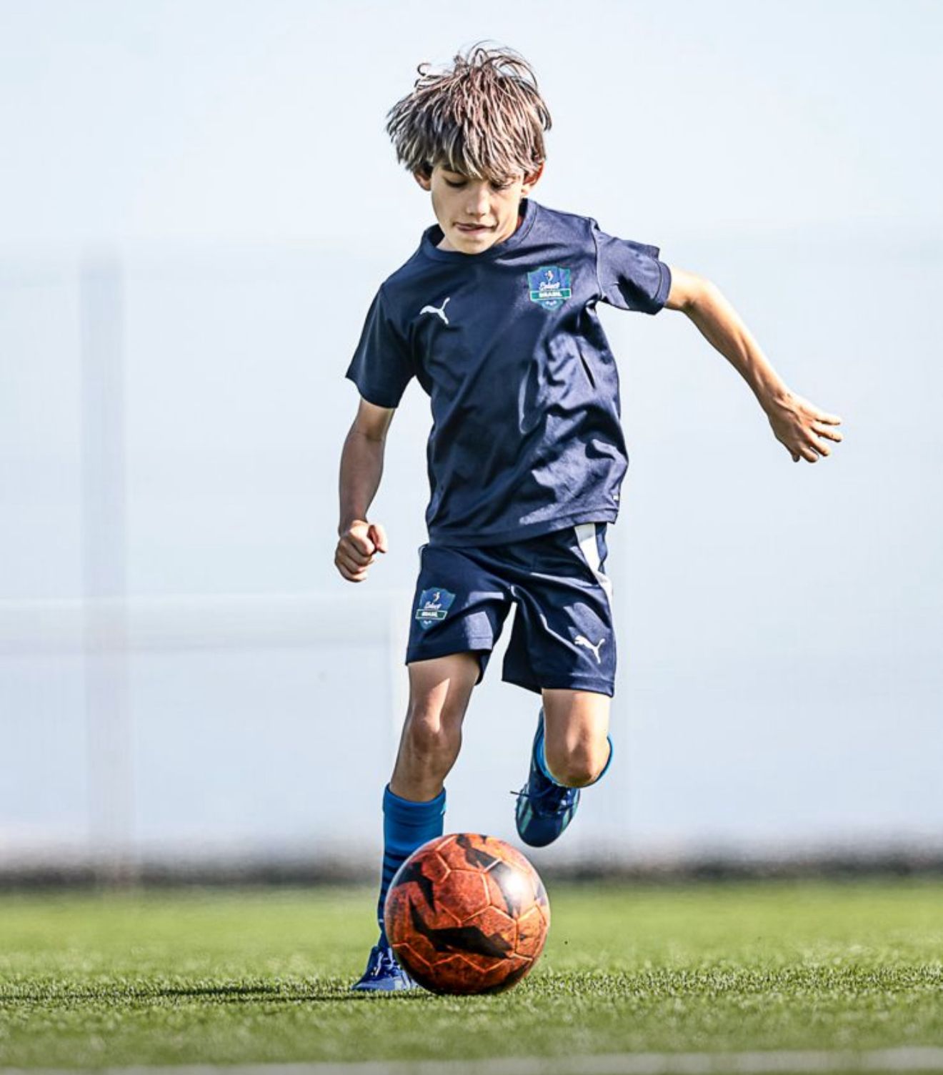 Da Capital ao Mundo: Menino de 9 anos de Palmas brilha na Europa e conquista título internacional de futebol Da Capital ao Mundo: Menino de 9 anos de Palmas brilha na Europa e conquista título internacional de futebol