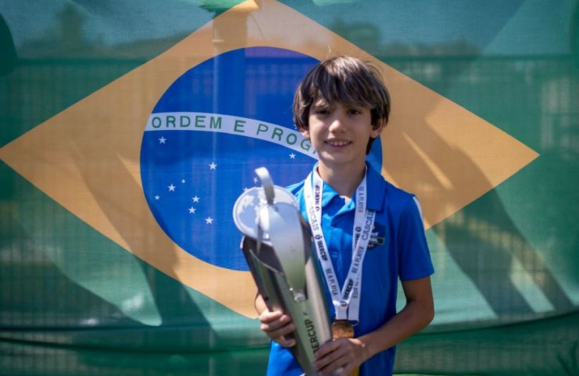 Da Capital ao Mundo: Menino de 9 anos de Palmas brilha na Europa e conquista título internacional de futebol