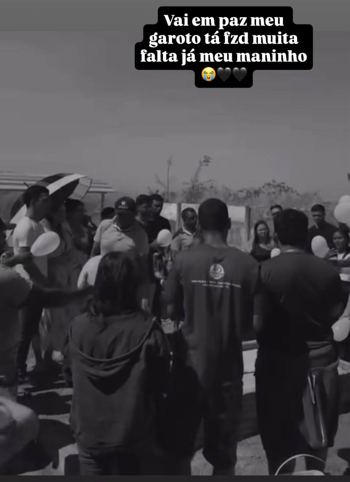 Adolescente de 17 anos que morreu em acidente de trânsito em Lagoa da Confusão é sepultado sob forte comoção