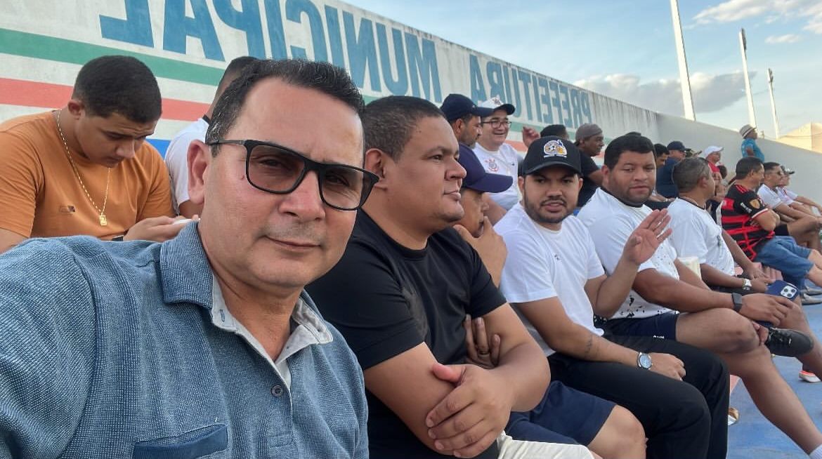 Presidente da Câmara, Luiz Edvaldo (Di), prestigia final e celebra título histórico do Lagoa EC no Copão Vale do Araguaia