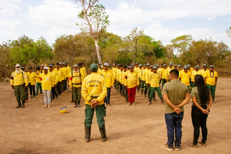 Brigada Indígena Karajá recebe capacitação e novos equipamentos para combate a incêndios na Ilha do Bananal