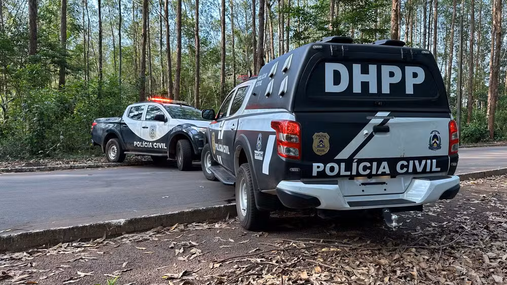 Pai e filho morrem após moto ser atingida por caminhão na TO-020; motorista fugiu sem prestar socorro
