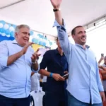 Vicentinho Júnior lança pré-candidatura ao Senado durante Romaria do Senhor do Bonfim, ao lado de Laurez e Eduardo Siqueira Campos