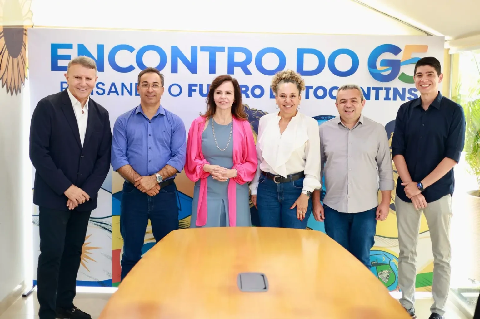 Enquanto deputados declaram apoio a Amélio, prefeitos reforçam respaldo a Dorinha