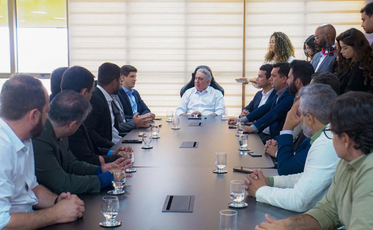 Governador em exercício Laurez Moreira recebe prefeito de Recife e discute parceria para modernização tecnológica do Tocantins