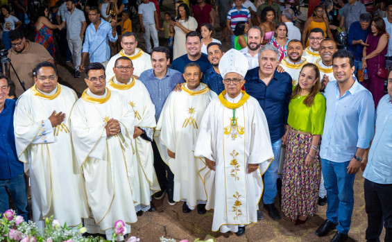 Governador em exercício Laurez Moreira participa da missa em honra a Nossa Senhora da Natividade, padroeira do Tocantins