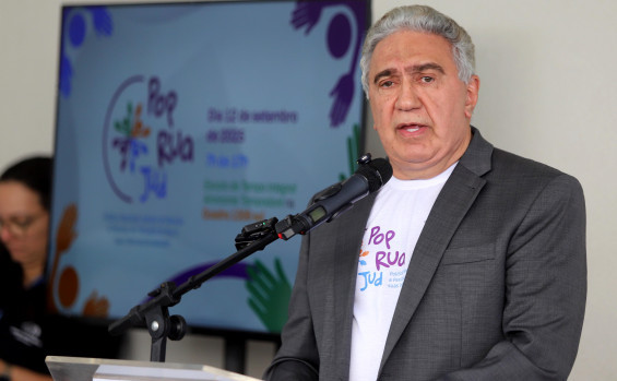 Governador Laurez Moreira participa do 2º Mutirão Pop Rua Jud em Palmas