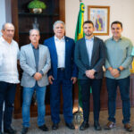 Governador Laurez Moreira se reúne com anestesiologistas para negociar dívida de R$ 29,3 milhões e garantir continuidade dos serviços no Tocantins
