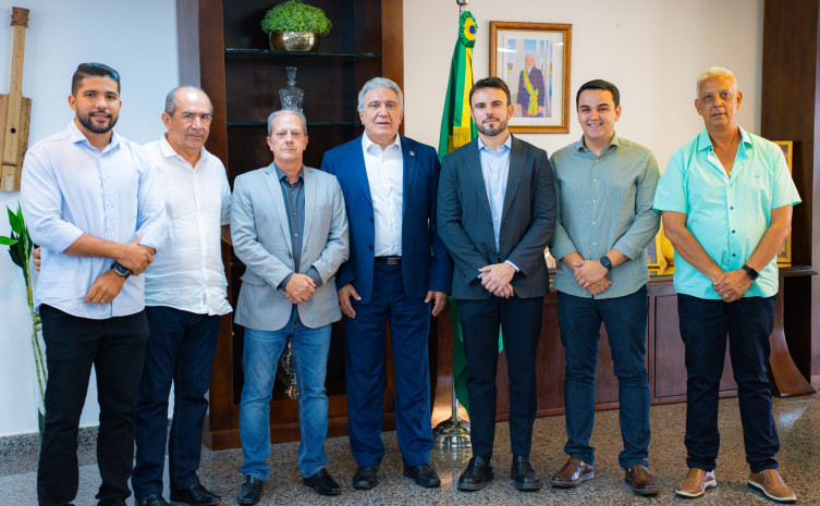 Governador Laurez Moreira se reúne com anestesiologistas para negociar dívida de R$ 29,3 milhões e garantir continuidade dos serviços no Tocantins