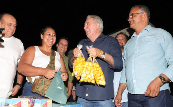 Governador Laurez Moreira prestigia a 15ª Festa do Pequi em Nova Rosalândia
