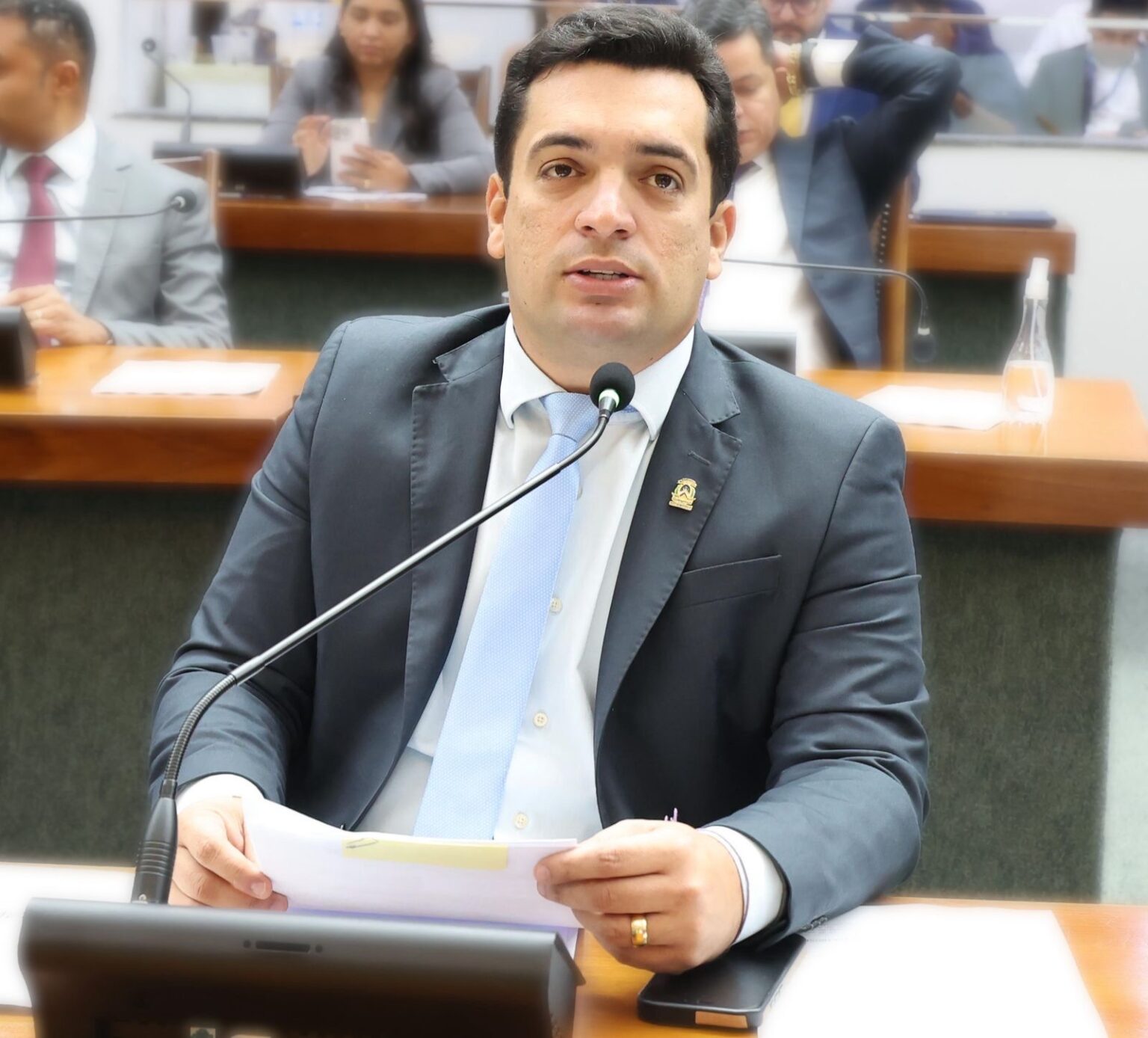 Emenda parlamentar de Gutierres Torquato garante veículo para transporte de pacientes em hemodiálise em Lagoa da Confusão