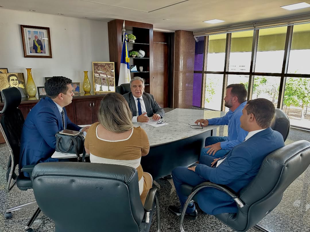 Prefeita Thaynara de Melo fortalece parceria com governo do Estado em audiência com Laurez Moreira Prefeita Thaynara de Melo fortalece parceria com governo do Estado em audiência com Laurez Moreira