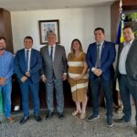 Prefeita Thaynara de Melo fortalece parceria com governo do Estado em audiência com Laurez Moreira